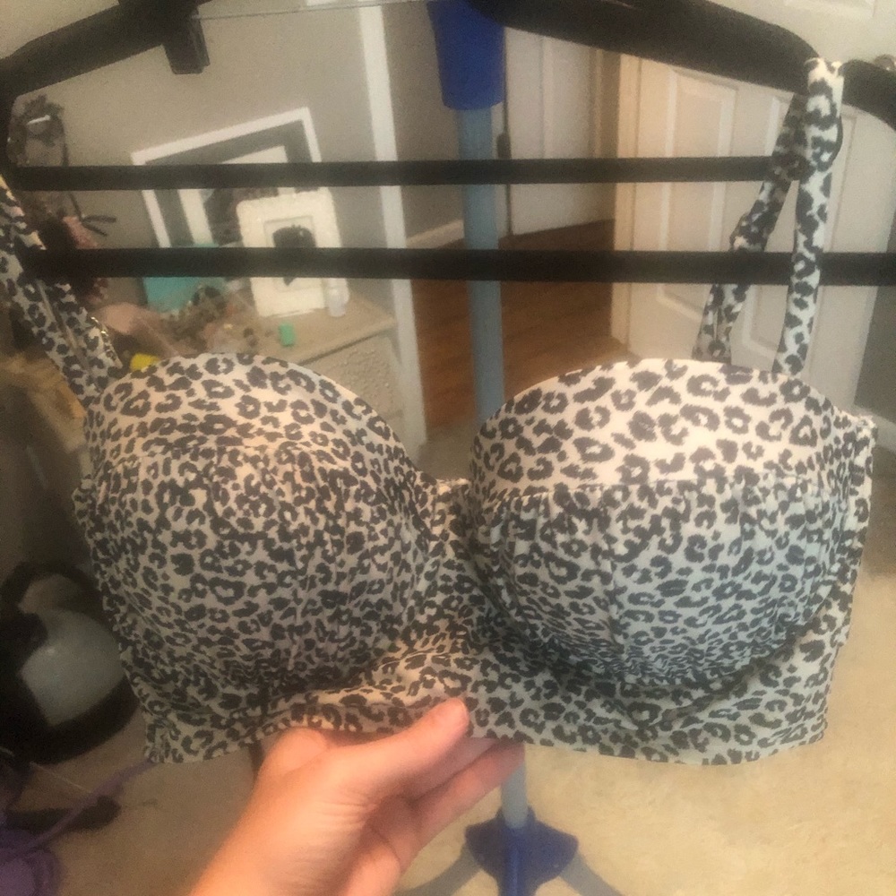 Leopard print bikini top